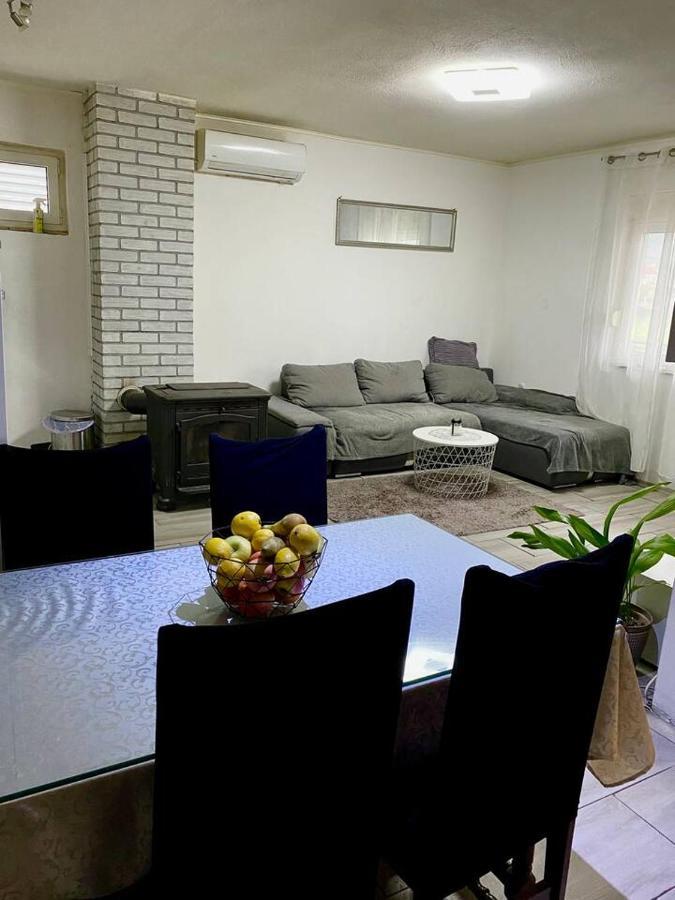 Dama Apartment คาชเตลา ภายนอก รูปภาพ